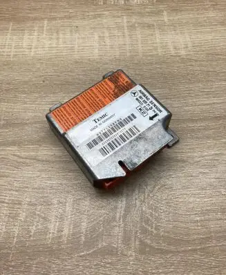 Mercedes-Benz E W210 Airbag control unit/module 0018202126 MRSZ29169