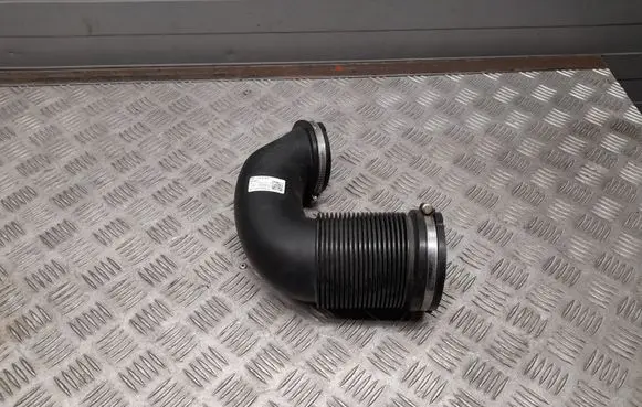 Audi Q7 4M Air intake duct part 06E129616D