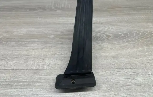 BMW 7 F01 F02 F03 F04 Accelerator throttle pedal 6860784 25916010 2310132597A
