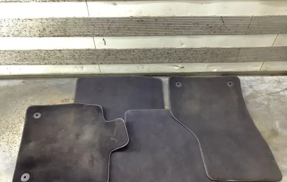 Volkswagen PASSAT B8 Car floor mat set 