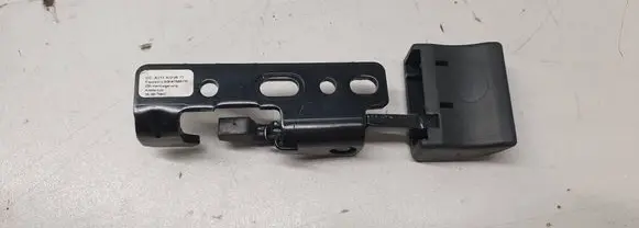 Mercedes-Benz E W211 Seat back rest lock catch A2119200572 830475857R