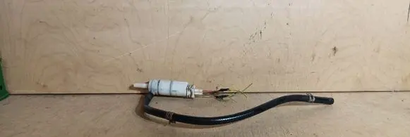 Peugeot 605 Headlight washer pump P605