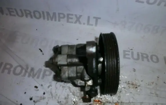 Mazda 626 Power steering pump GA2A32650D
