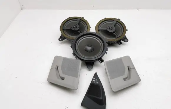 Volvo XC90 Audio system kit 8633109 8633664