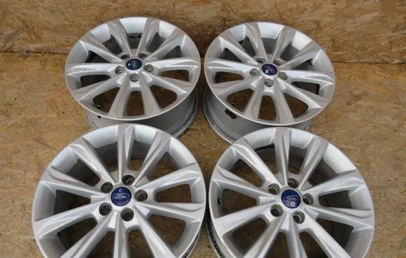 Ford Kuga II R17 alloy rim 