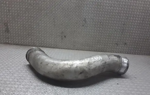 BMW 5 E39 Intercooler hose/pipe