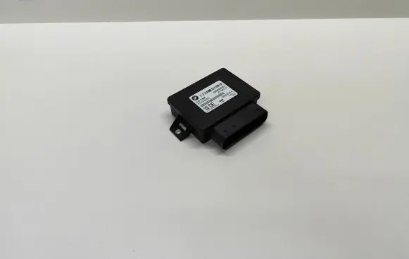 BMW 5 F10 F11 Hand brake control module 686280801 32620294 0131540355