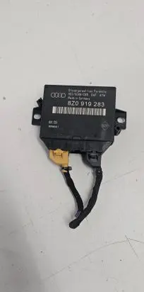 Audi A4 S4 B7 8E 8H Parking PDC control unit/module 8Z0919283 H02SD08C86