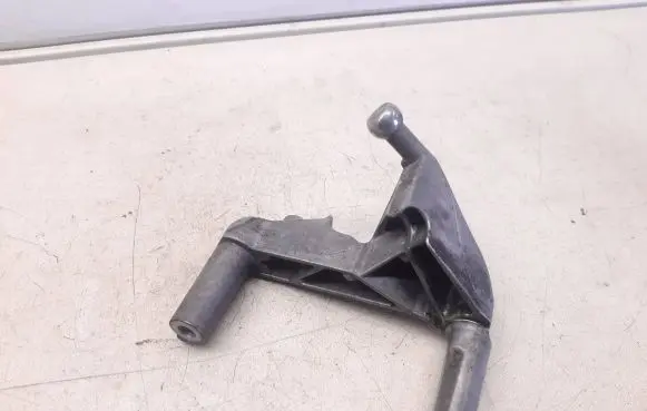Mercedes-Benz C W204 Engine mounting bracket A6460160038