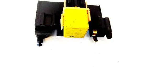 Mercedes-Benz E W210 Fuse box set 2105453140 08540350