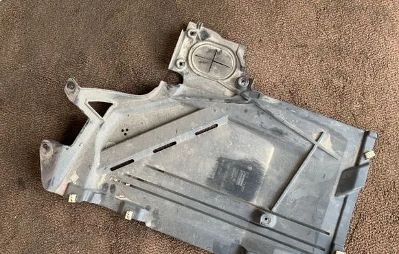 BMW 2 F46 Pickup box liner 7290807