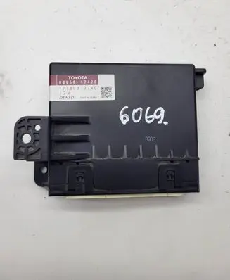 Toyota Prius+ (ZVW40) Other control units/modules 8865047420