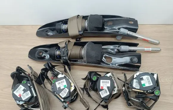 Volvo XC90 Set of seat belts 601239200 601239400 601239800