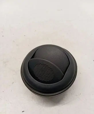 Iveco Daily 35.8 - 9 Dashboard side air vent grill/cover trim 226536