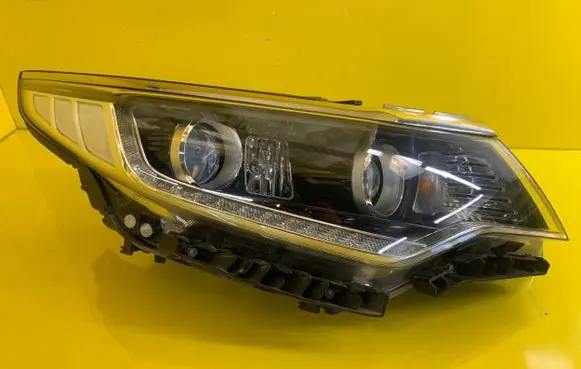 KIA Optima Headlight/headlamp 92102-D4070