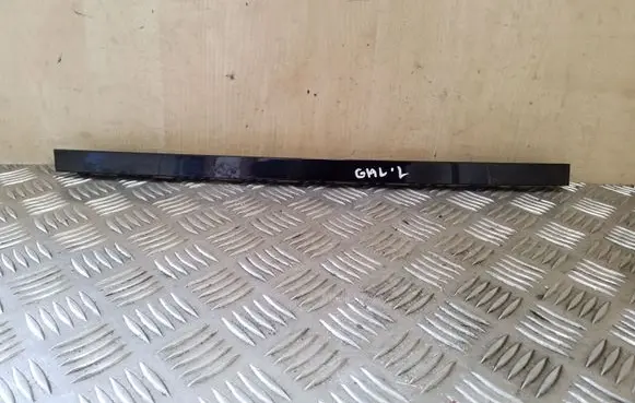 BMW X3 E83 Rear door windshield rail 