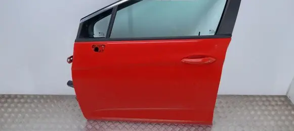 Opel Astra K Front door