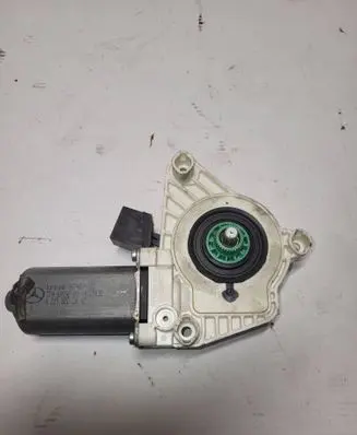 Mercedes-Benz GL X164 Front door window regulator motor 997457101 7746009601 A2218202842