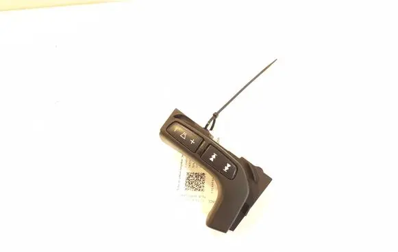 Steering wheel buttons/switches