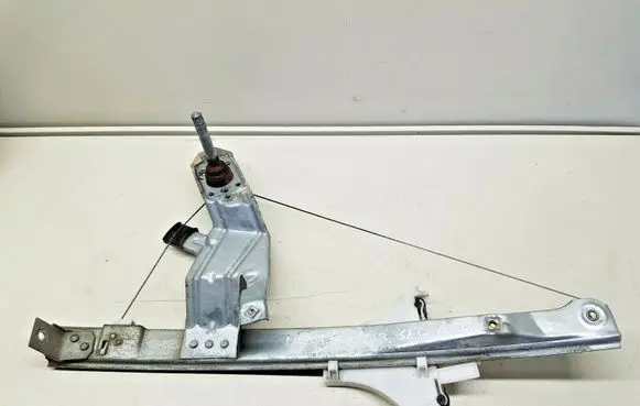 Rear door manual window regulator