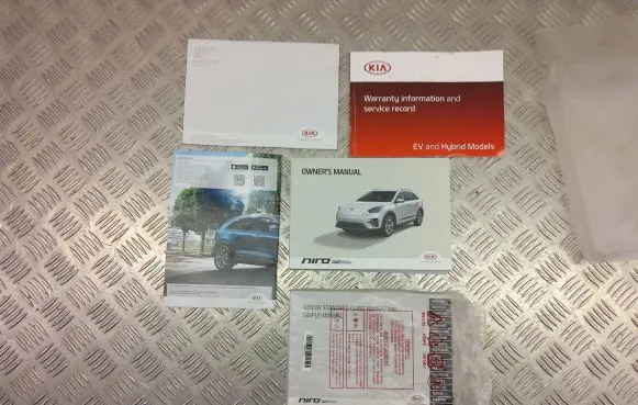 KIA Niro Owners service history hand book 