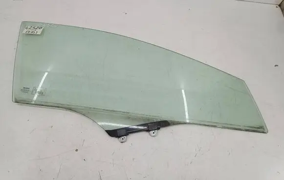 Honda Civic Front door window glass four-door