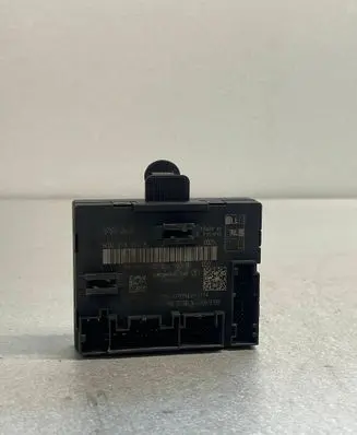 Volkswagen Golf VII Door control unit/module ---