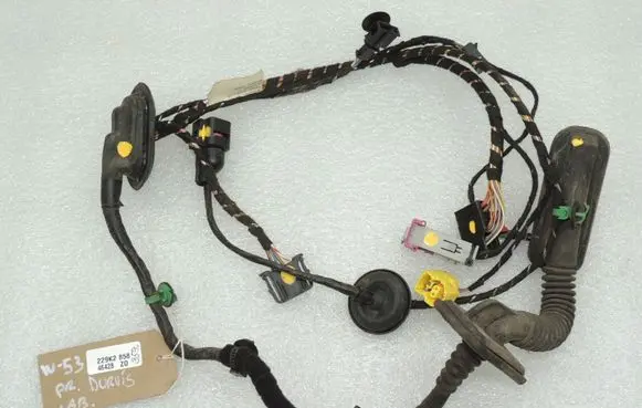 Volkswagen Tiguan Front door wiring loom 5N1971121G 5N1971121