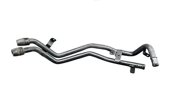 Volkswagen Touareg I Engine coolant pipe/hose 7L6121065AE