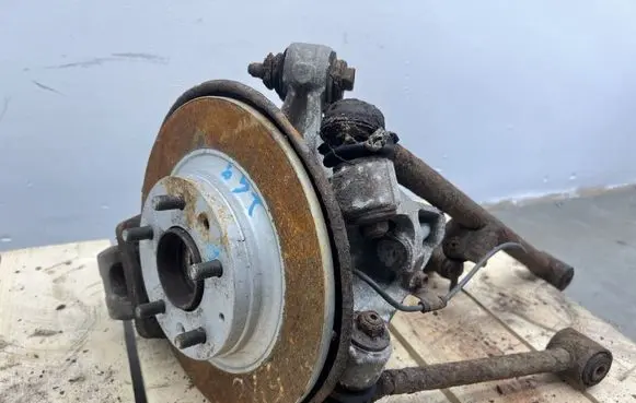 Mazda MX-5 NC Miata Front wheel hub spindle knuckle 