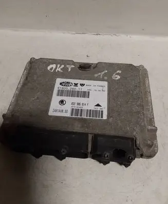 Skoda Octavia Mk1 (1U) Engine control unit/module 032906014F 4FPKH68 6160026011