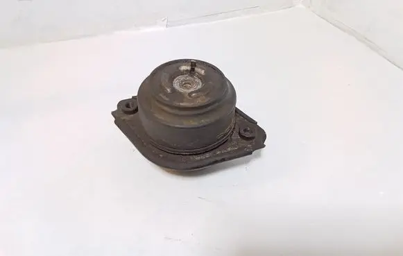 Mercedes-Benz ML W164 Engine mount bracket A2512403117