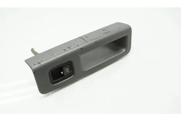 Volvo S40 Electric window control switch 8679477