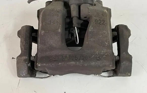 Mercedes-Benz CLK A208 C208 Front brake caliper 5725288