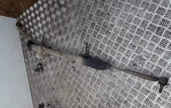 Toyota Yaris Steering rack