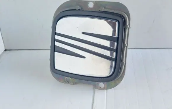 Seat Leon (1M) Tailgate/trunk/boot exterior handle 1M6827565F