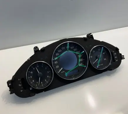 Speedometer (instrument cluster)