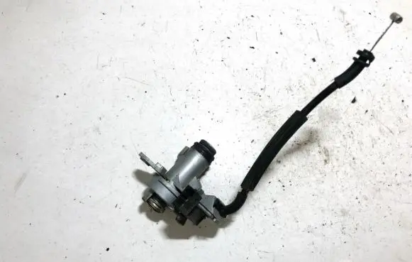 Audi A6 S6 C6 4F Tailgate exterior lock 8e0827573