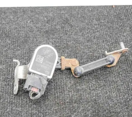 BMW 5 F10 F11 Air suspension front height level sensor 6860843