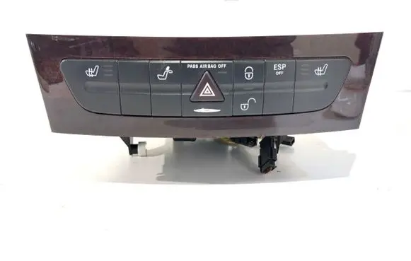 Mercedes-Benz E W211 Hazard light switch A2116800552