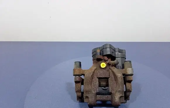 Volkswagen PASSAT CC Rear brake caliper 3Q0615405J