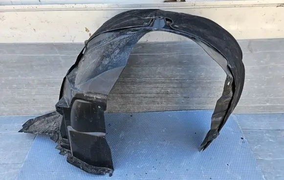 MG MG5 ev Front wheel arch liner splash guards 10892864