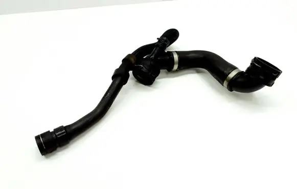 Land Rover Range Rover Evoque L538 Engine coolant pipe/hose GJ328286BB