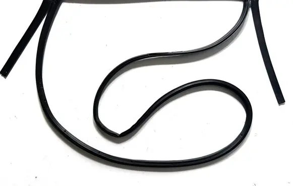 Nissan Rogue Rubber seal rear door 828307FL0A 828304BA0A