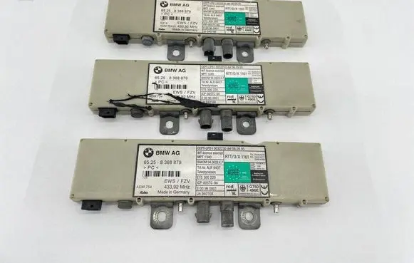 BMW 5 E39 Antenna control unit 65258368879 8368879