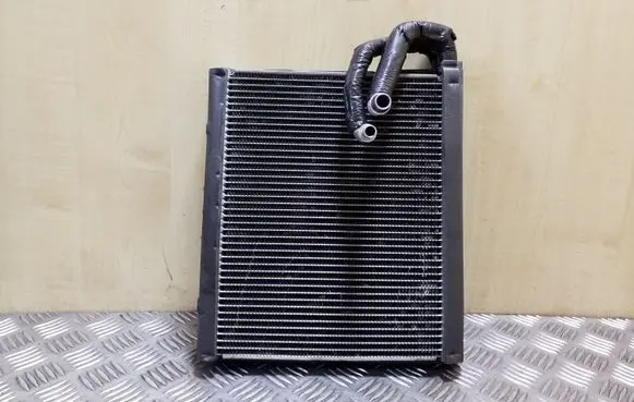 Audi A6 C7 Air conditioning (A/C) radiator (interior) 