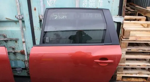 Dacia Jogger Rear door