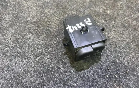 Renault Laguna I On-board computer control switch 7700822782