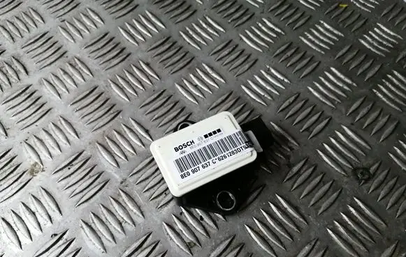 Audi A4 S4 B7 8E 8H ESP acceleration yaw rate sensor 8E0907637C
