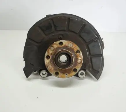 Volkswagen PASSAT B7 Front wheel hub